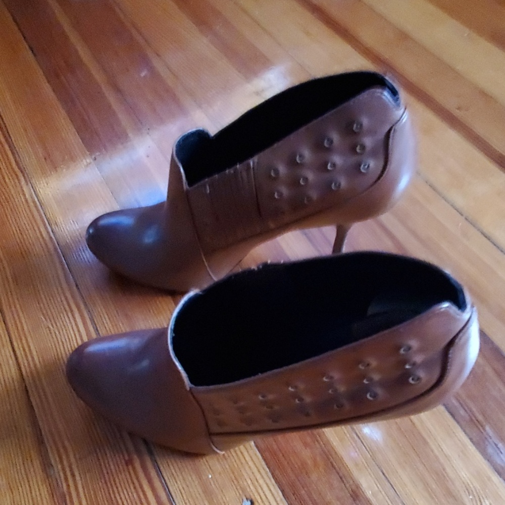 Max Studio booties - Picture 4 of 7